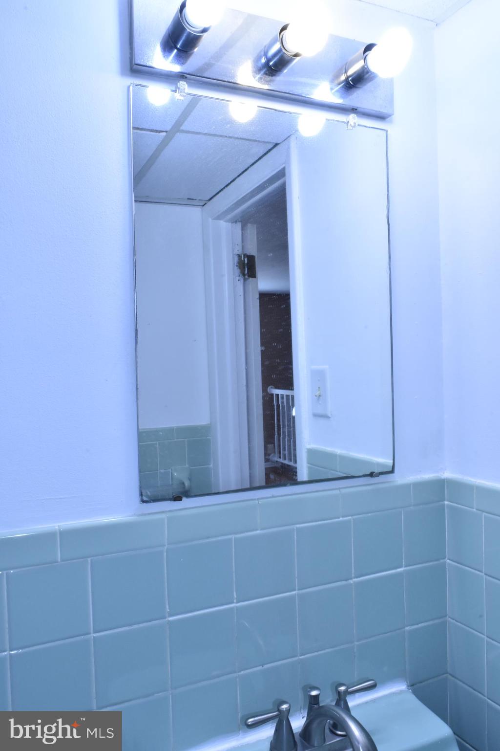 8963 Ashton Road Philadelphia, PA 19136 - Photo 15 of 34 Gallery Image 15