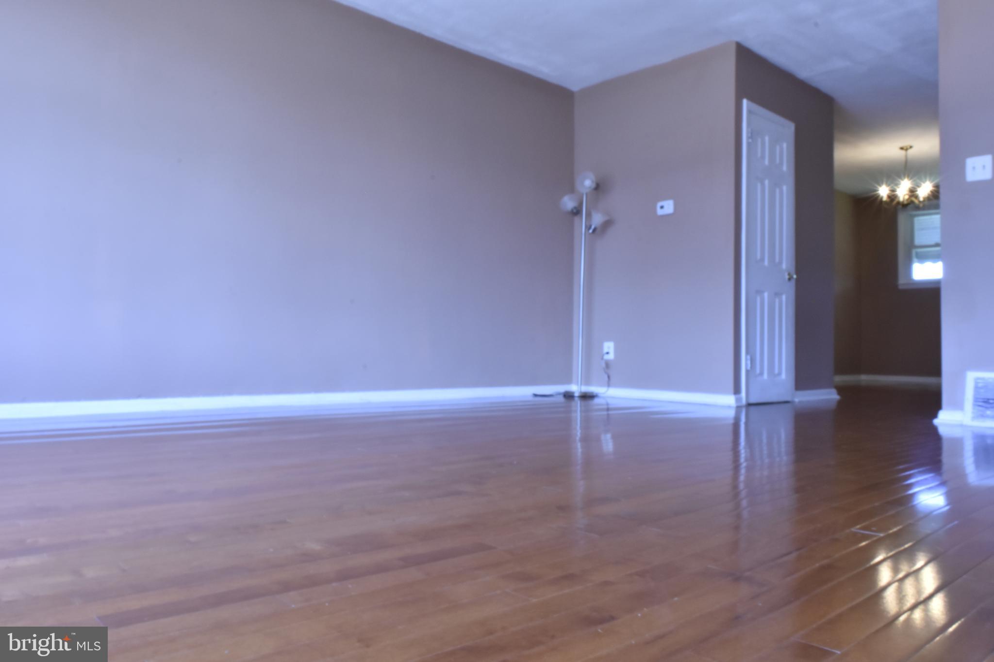 8963 Ashton Road Philadelphia, PA 19136 - Photo 3 of 34 Gallery Image 3