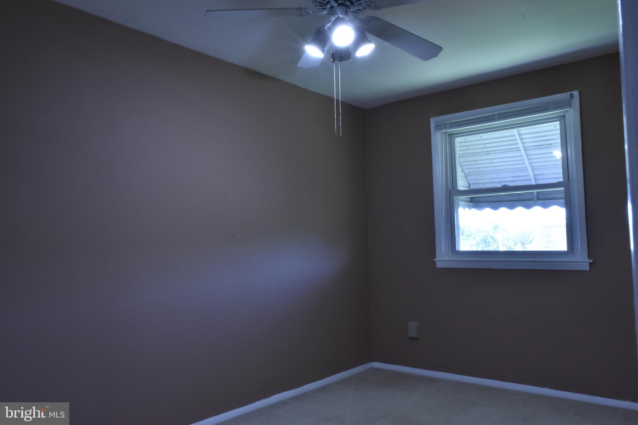 8963 Ashton Road Philadelphia, PA 19136 - Photo 4 of 34 Gallery Image 4