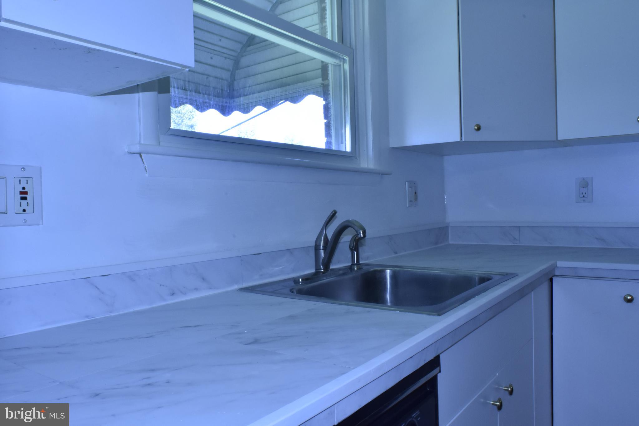 8963 Ashton Road Philadelphia, PA 19136 - Photo 5 of 34 Gallery Image 5