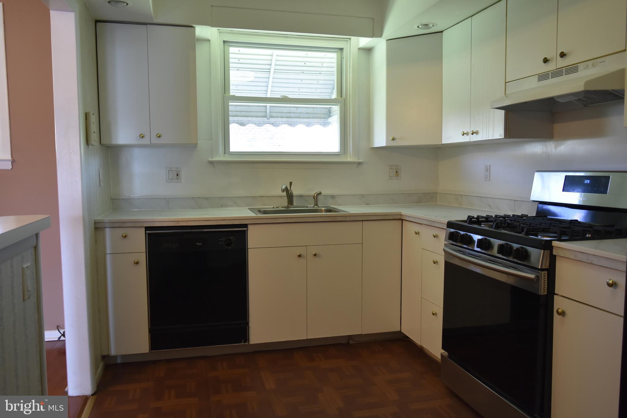 8963 Ashton Road Philadelphia, PA 19136 - Photo 10 of 34 Gallery Image 10