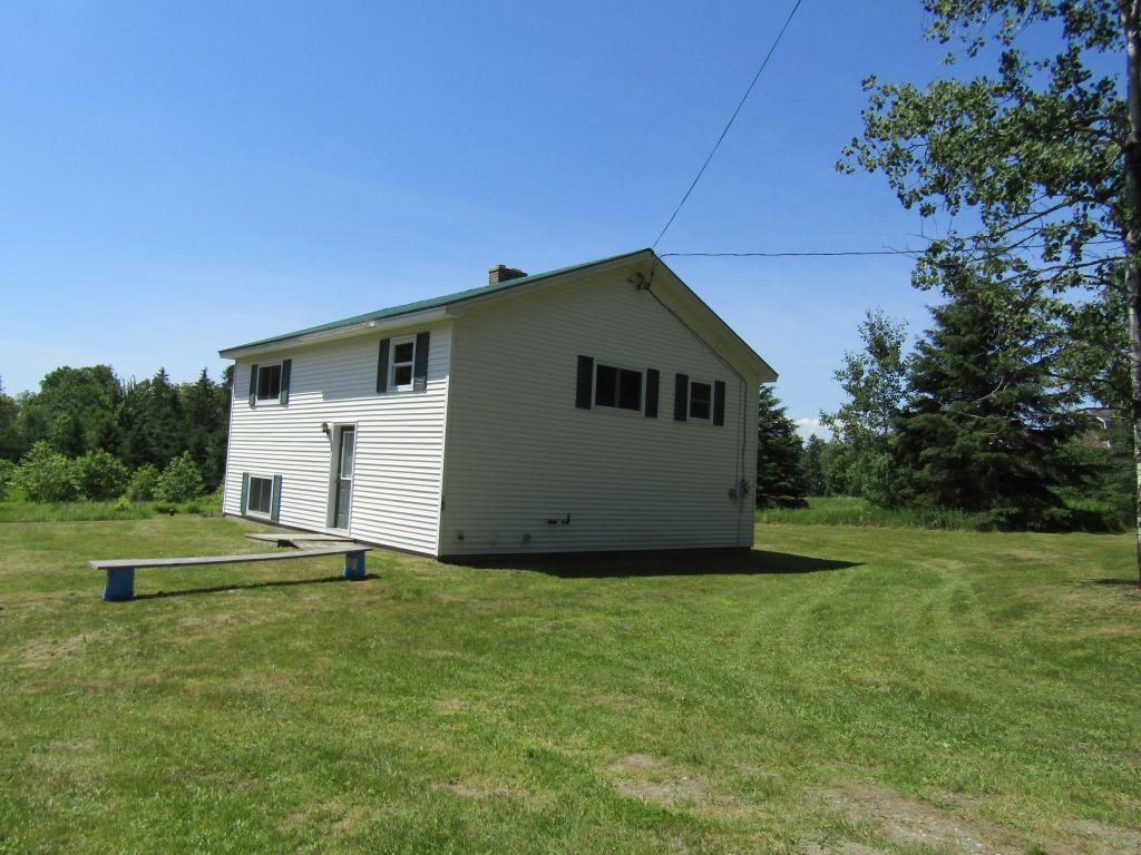 188 East Colebrook Road Colebrook, NH 03576 - Photo 4 of 19