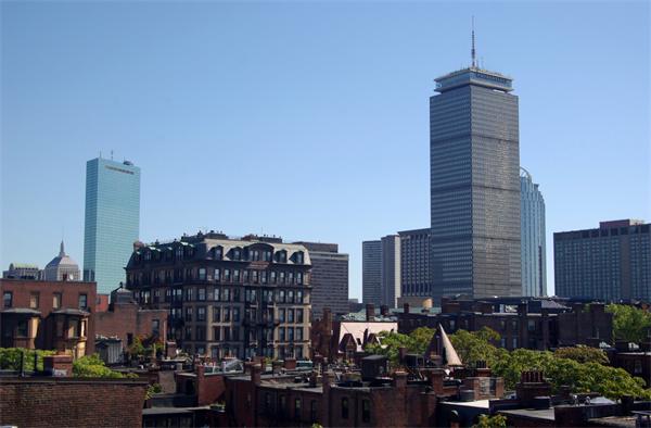 4 Charlesgate East, Unit 602 Boston, MA 02215 - Photo 8 of 10 a tall building sitting next to a street