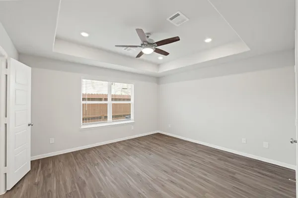 $259,990 | 2202 Thorpe Grv Court, Houston, TX 77090