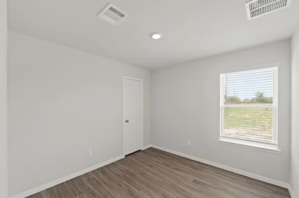 $259,990 | 2202 Thorpe Grv Court, Houston, TX 77090