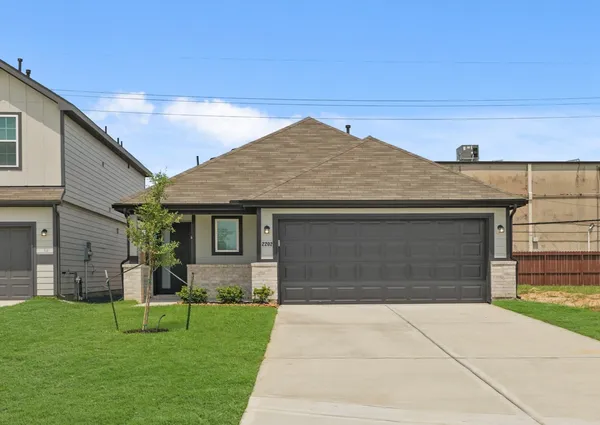 $259,990 | 2202 Thorpe Grv Court, Houston, TX 77090