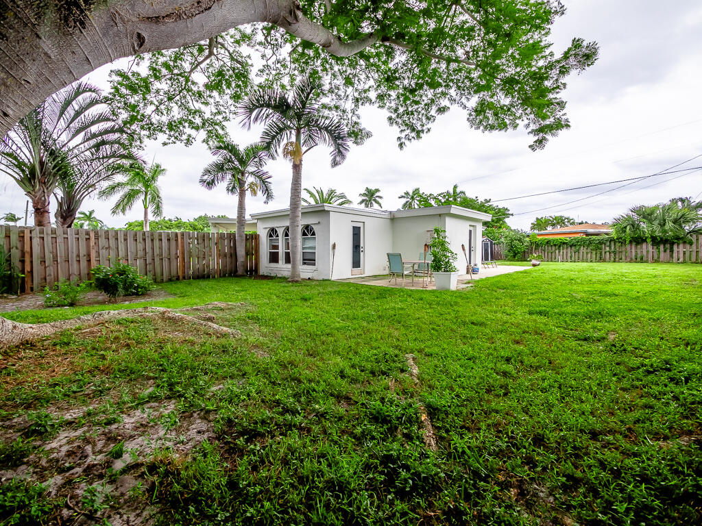 300 Northeast 23rd Street Boca Raton, FL 33431 - Photo 23 of 28 Boca-24