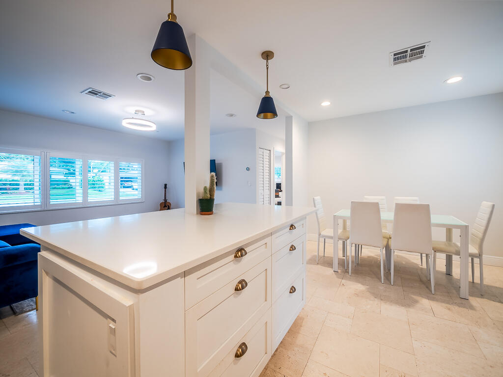 300 Northeast 23rd Street Boca Raton, FL 33431 - Photo 9 of 28 Boca-15