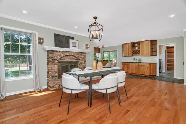 $695,000 | 336 Brooklea Court, Naperville, IL 60565