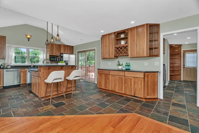 $695,000 | 336 Brooklea Court, Naperville, IL 60565