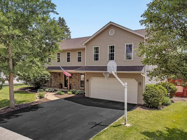 $695,000 | 336 Brooklea Court, Naperville, IL 60565