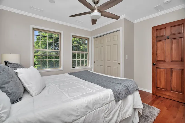 $695,000 | 336 Brooklea Court, Naperville, IL 60565