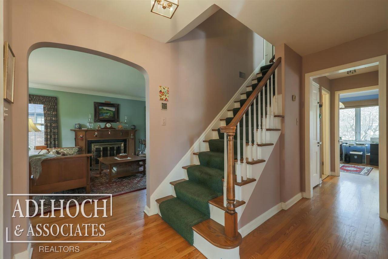 620 Barrington Road Grosse Pointe Park, MI 48230 - Photo 4 of 25