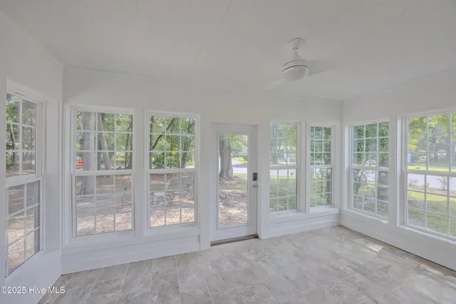 $327,500 | 513 East Main Street, Wallace, NC 28466