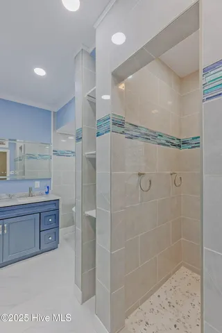 $327,500 | 513 East Main Street, Wallace, NC 28466