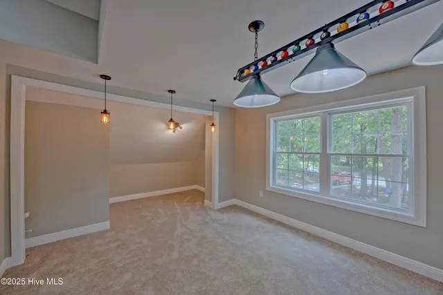 $327,500 | 513 East Main Street, Wallace, NC 28466