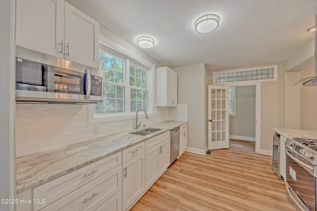 $327,500 | 513 East Main Street, Wallace, NC 28466