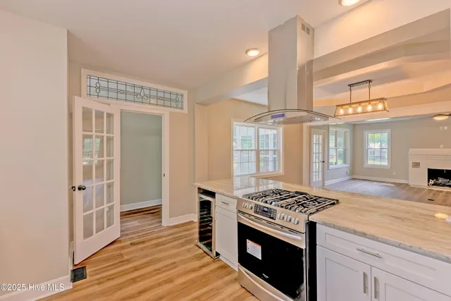 $327,500 | 513 East Main Street, Wallace, NC 28466