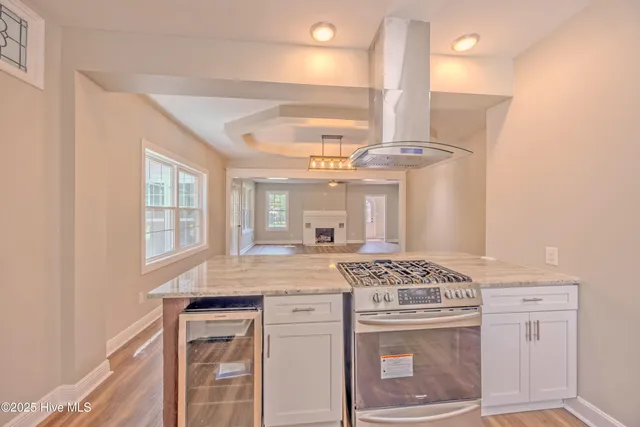 $327,500 | 513 East Main Street, Wallace, NC 28466