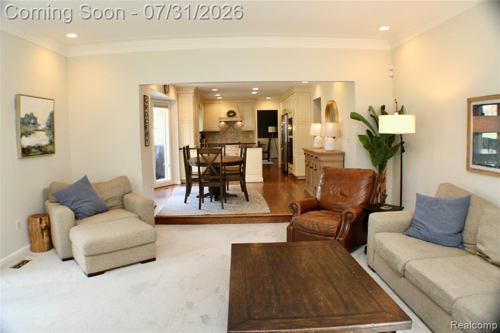 362 Lake Forest Road Rochester Hills, MI 48309 - Photo 23 of 50