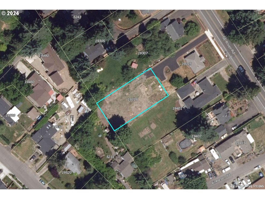 19319 River Road Milwaukie, OR 97267 - Photo 2 of 4