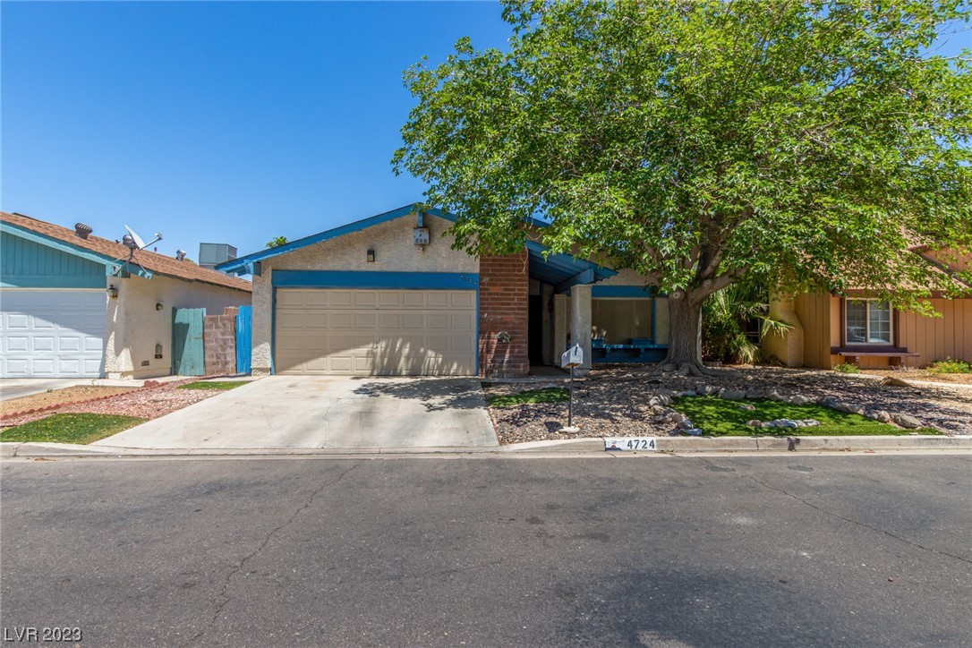 4724 Summerhill Road Las Vegas, NV 89121 - Photo 1 of 36