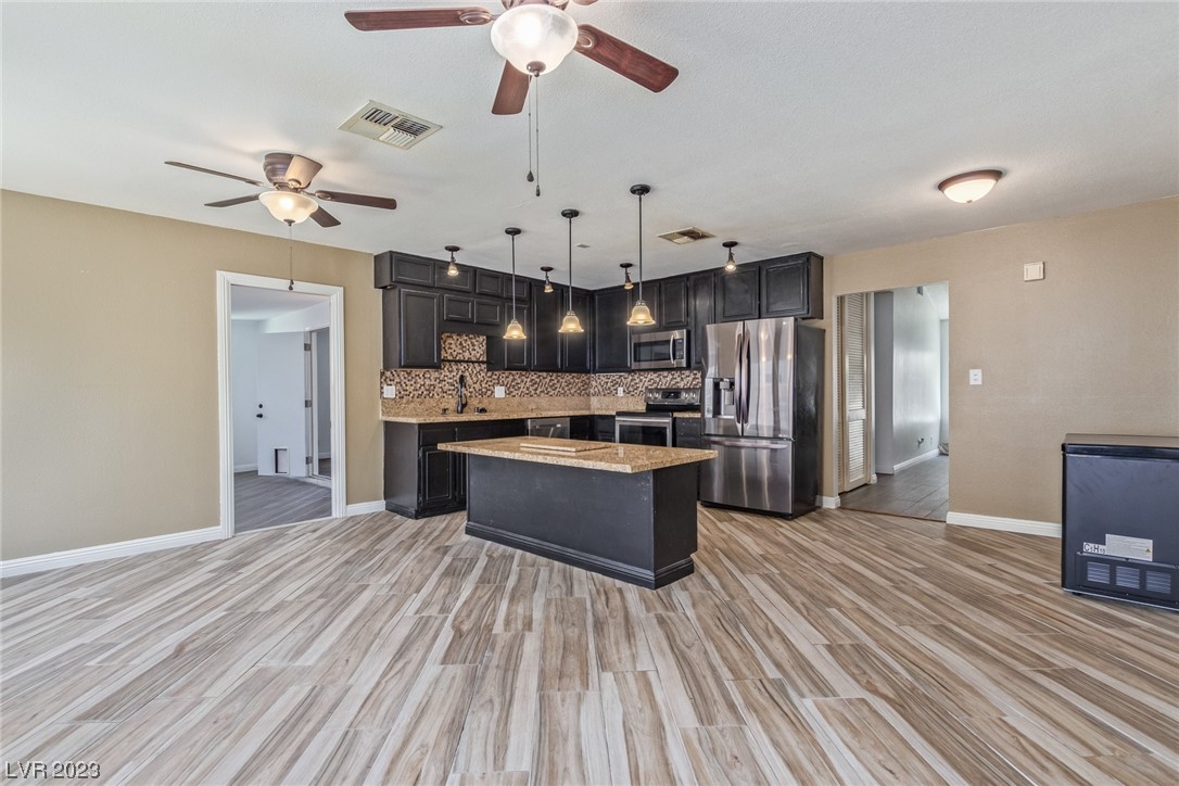 4724 Summerhill Road Las Vegas, NV 89121 - Photo 12 of 36