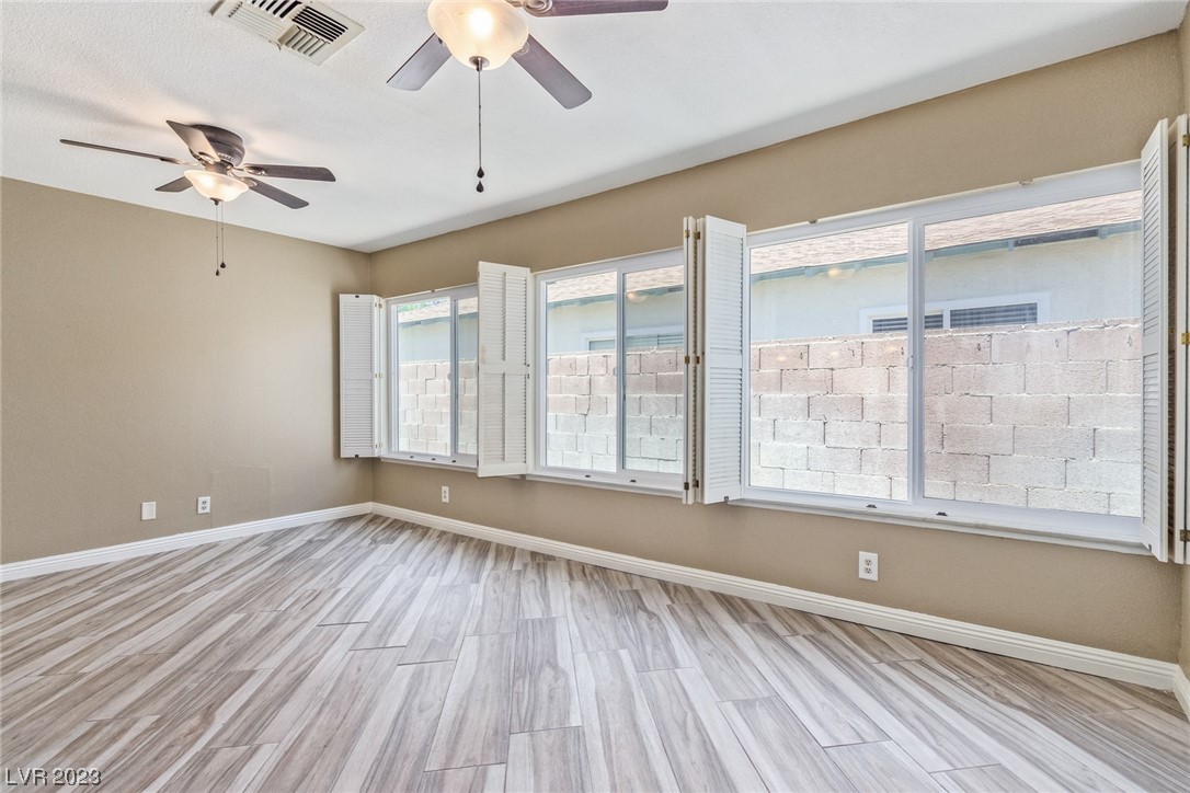 4724 Summerhill Road Las Vegas, NV 89121 - Photo 15 of 36