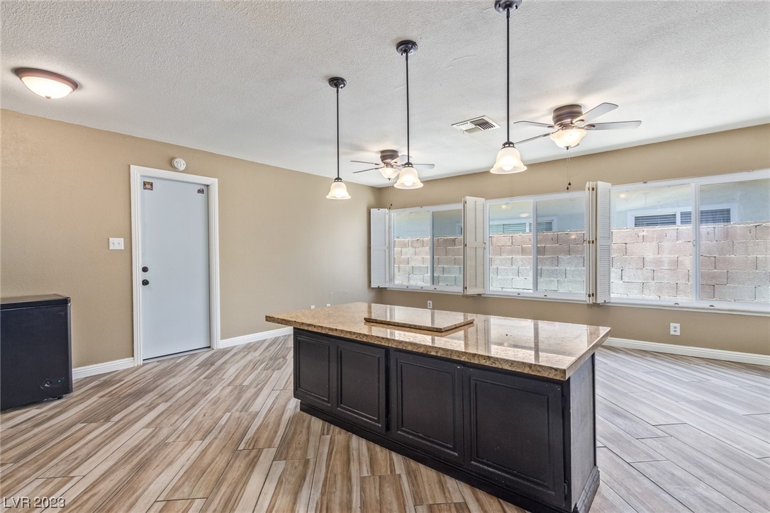 4724 Summerhill Road Las Vegas, NV 89121 - Photo 16 of 36