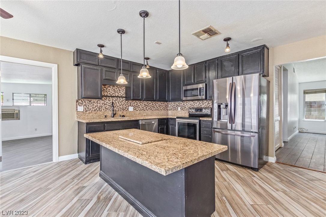 4724 Summerhill Road Las Vegas, NV 89121 - Photo 17 of 36