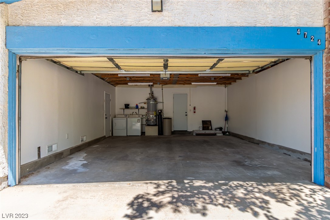 4724 Summerhill Road Las Vegas, NV 89121 - Photo 32 of 36