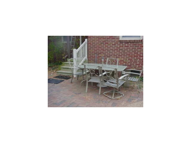 108 East Beaumont Road, Unit TD Columbus, OH 43214 - Photo 2 of 5 Gallery Image 2