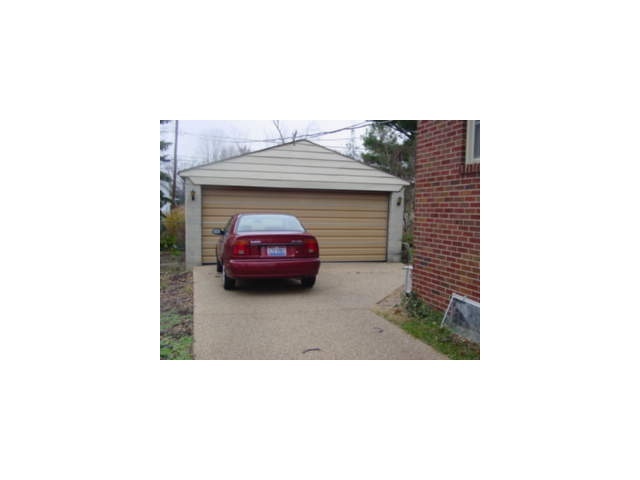 108 East Beaumont Road, Unit TD Columbus, OH 43214 - Photo 5 of 5 Gallery Image 5