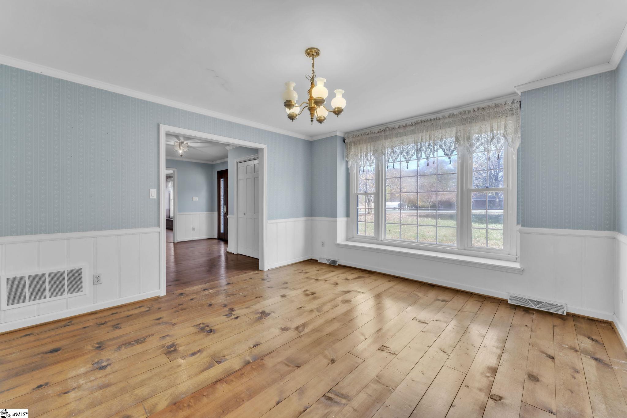 1240 Taylors Road Taylors, SC 29687 - Photo 13 of 37 Gallery Image 13