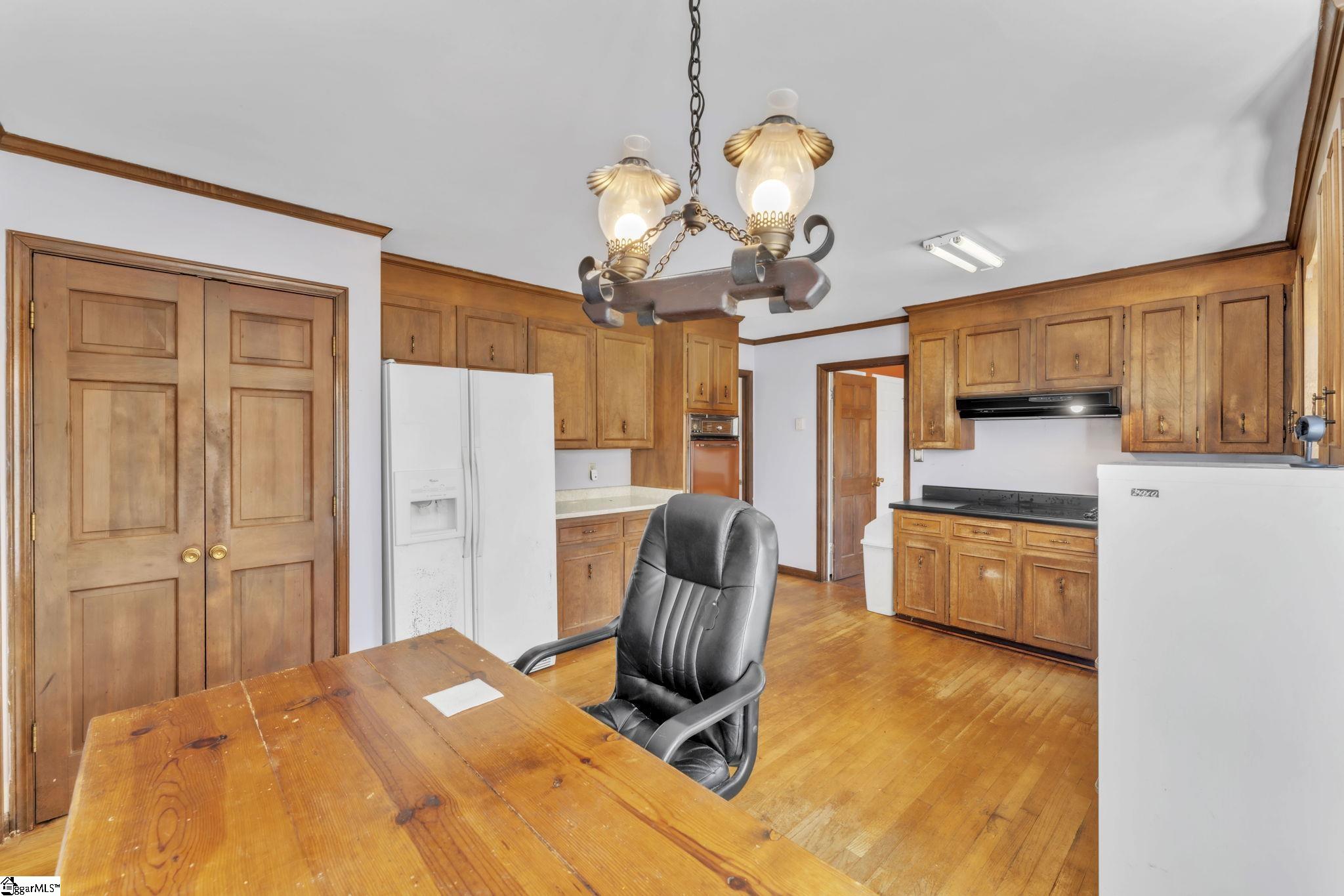 1240 Taylors Road Taylors, SC 29687 - Photo 9 of 37 Gallery Image 9