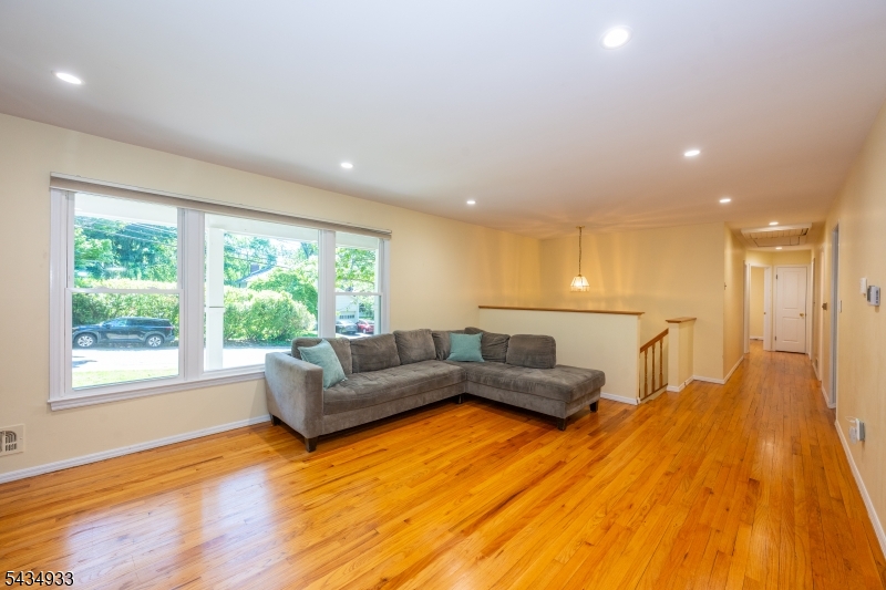 11 Southview Road Randolph, NJ 07869 - Photo 11 of 24