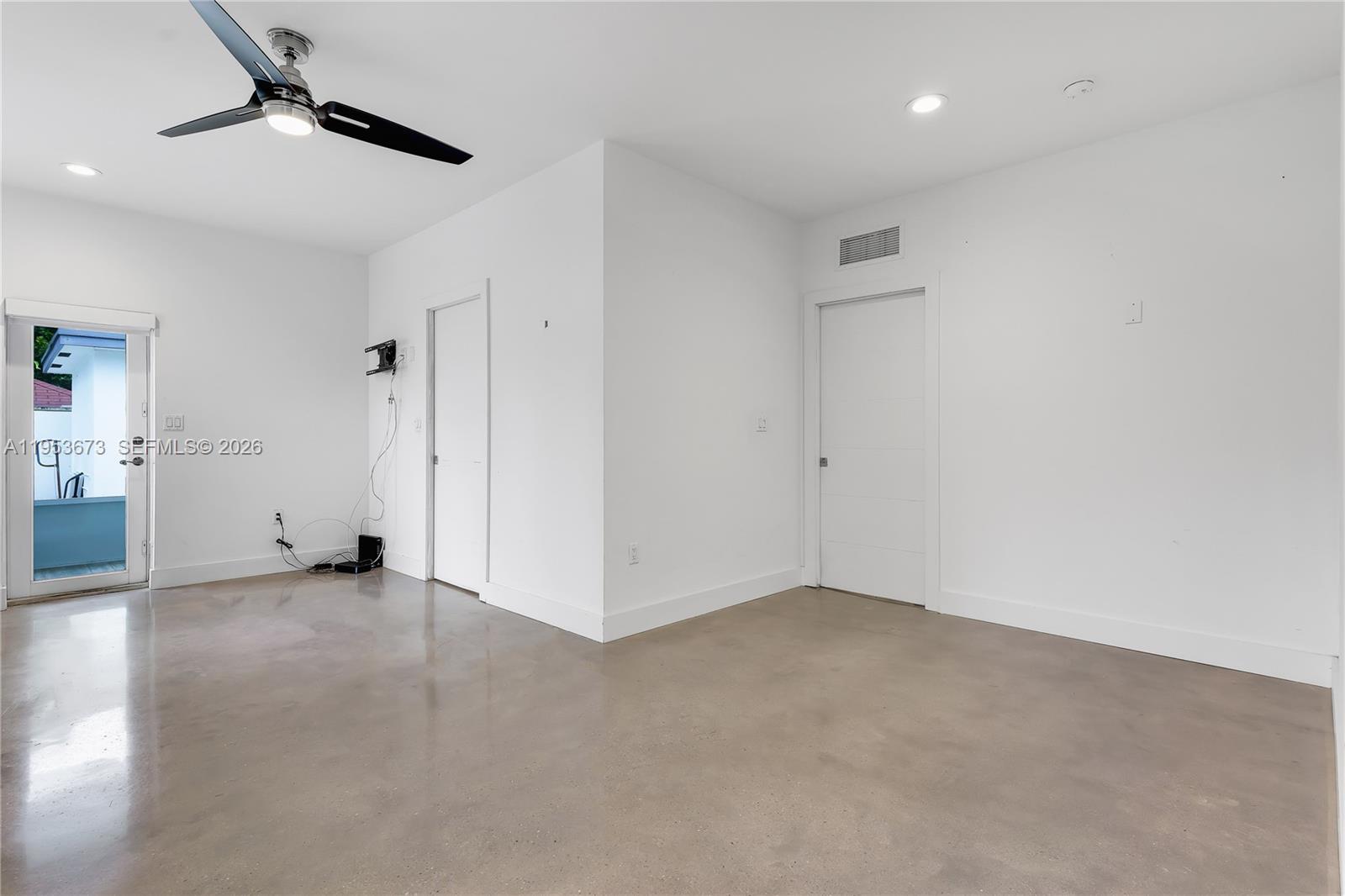 2247 Northwest 2nd Street Miami, FL 33125 - Photo 20 of 31