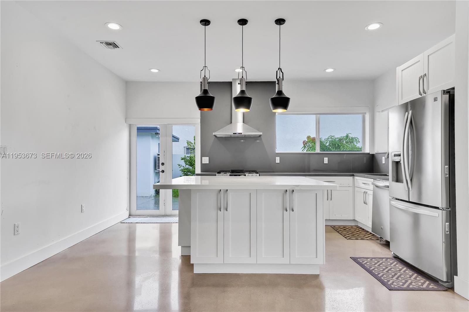 2247 Northwest 2nd Street Miami, FL 33125 - Photo 7 of 31