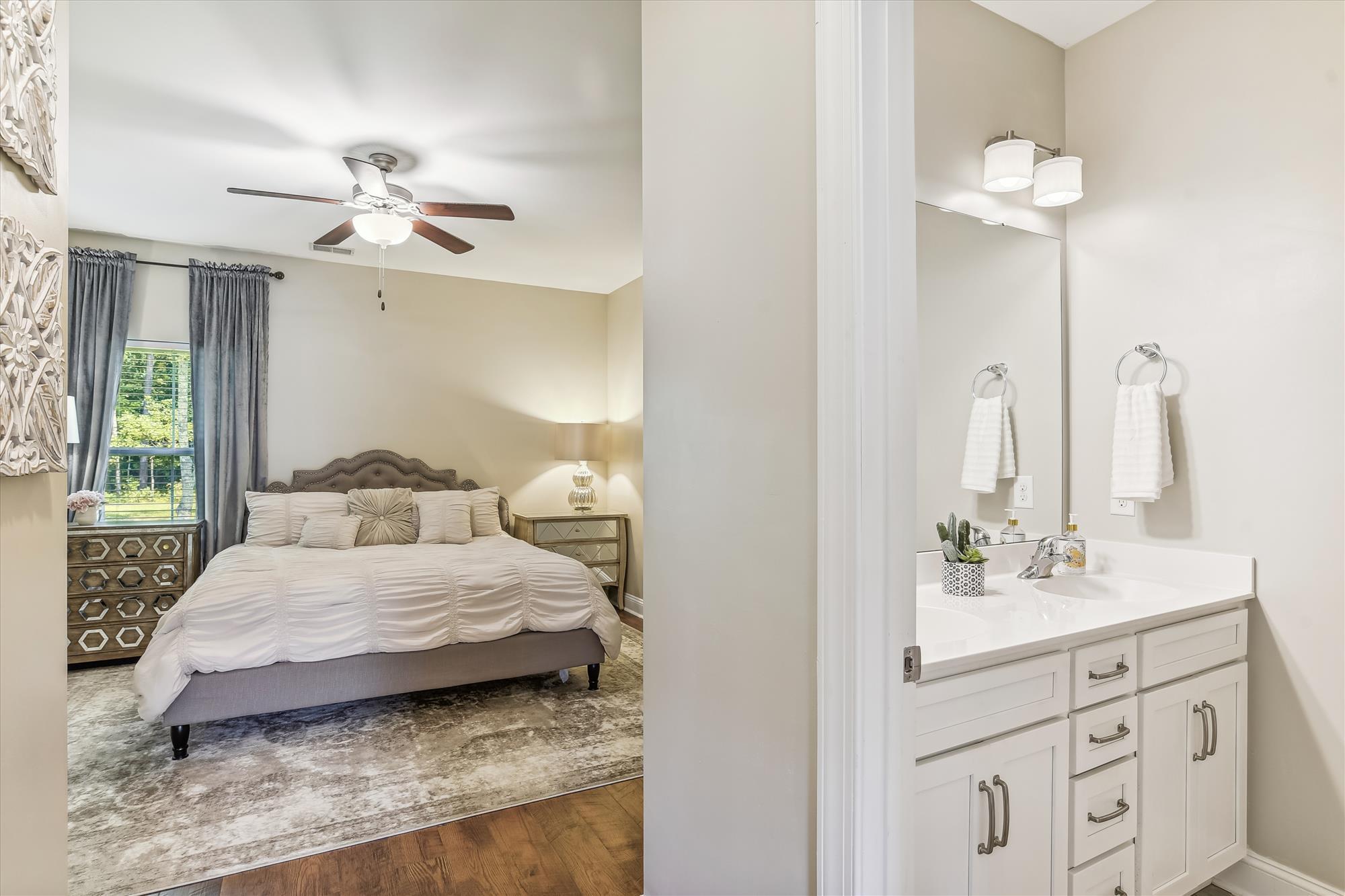 5914 Yellow Dog Road Ravenel, SC 29470 - Photo 21 of 36 main level-primary bath-_dsc0271