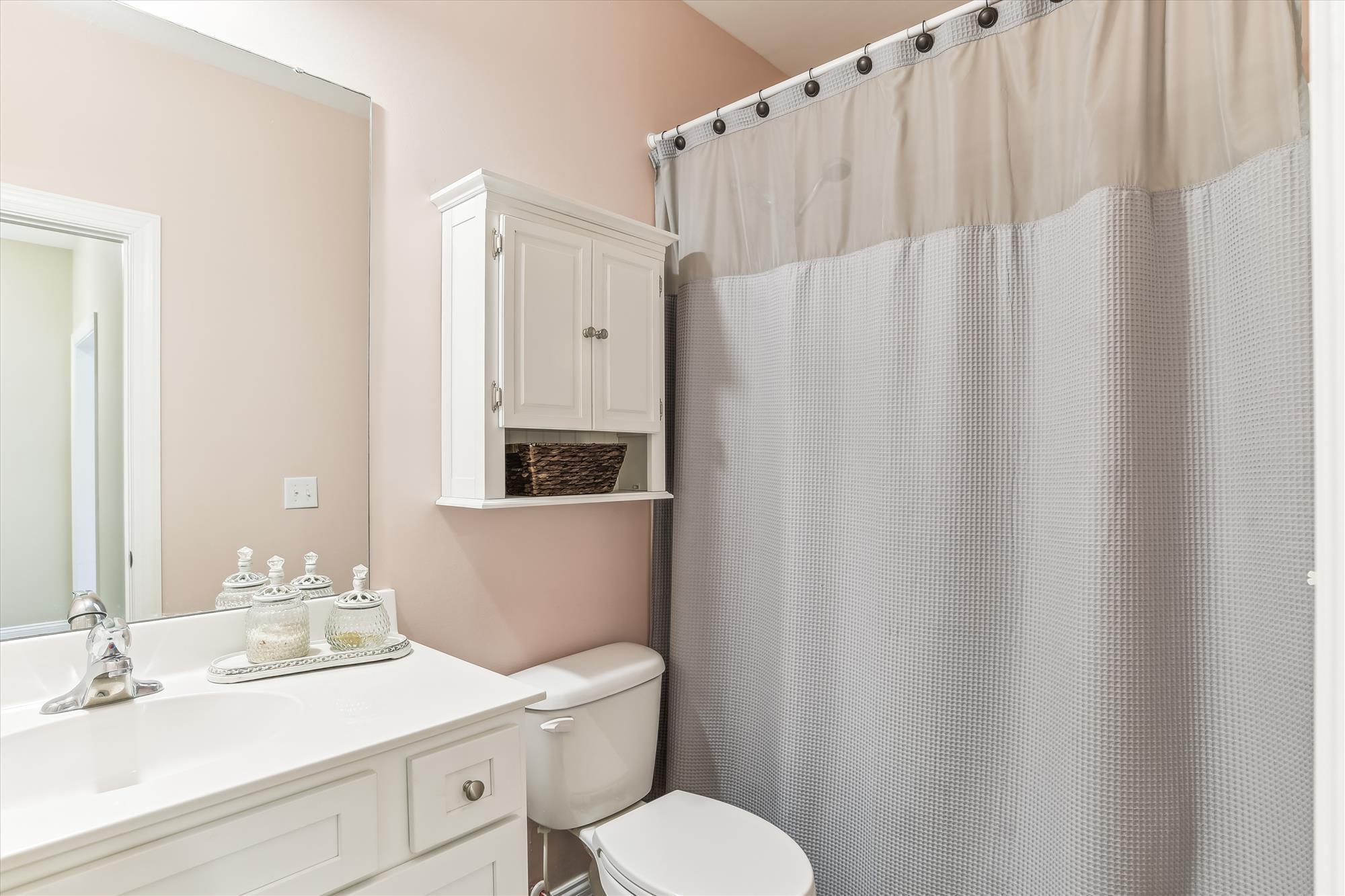 5914 Yellow Dog Road Ravenel, SC 29470 - Photo 26 of 36 main level-bath-_dsc0221