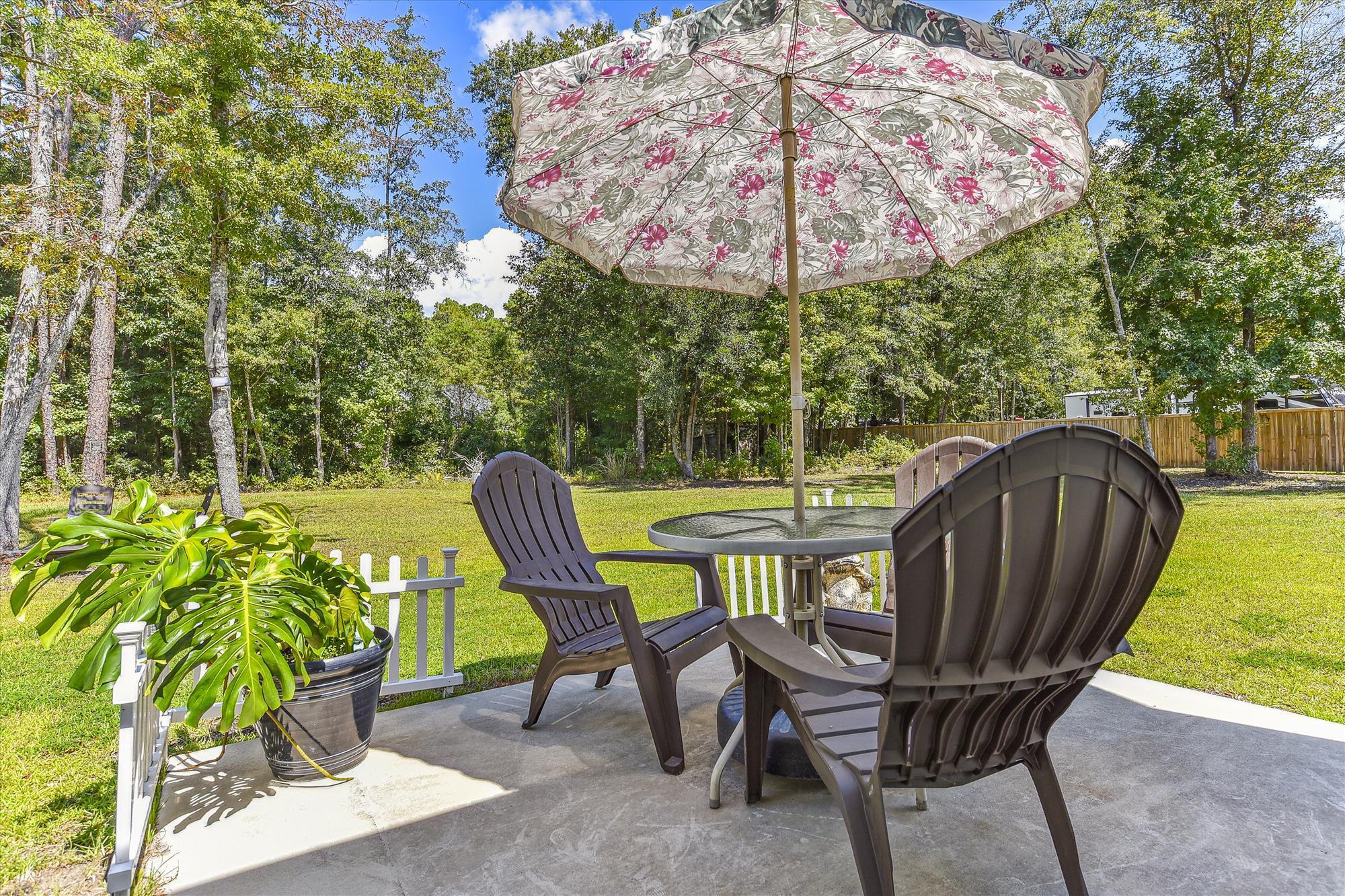5914 Yellow Dog Road Ravenel, SC 29470 - Photo 31 of 36 main level-patio-_dsc0336