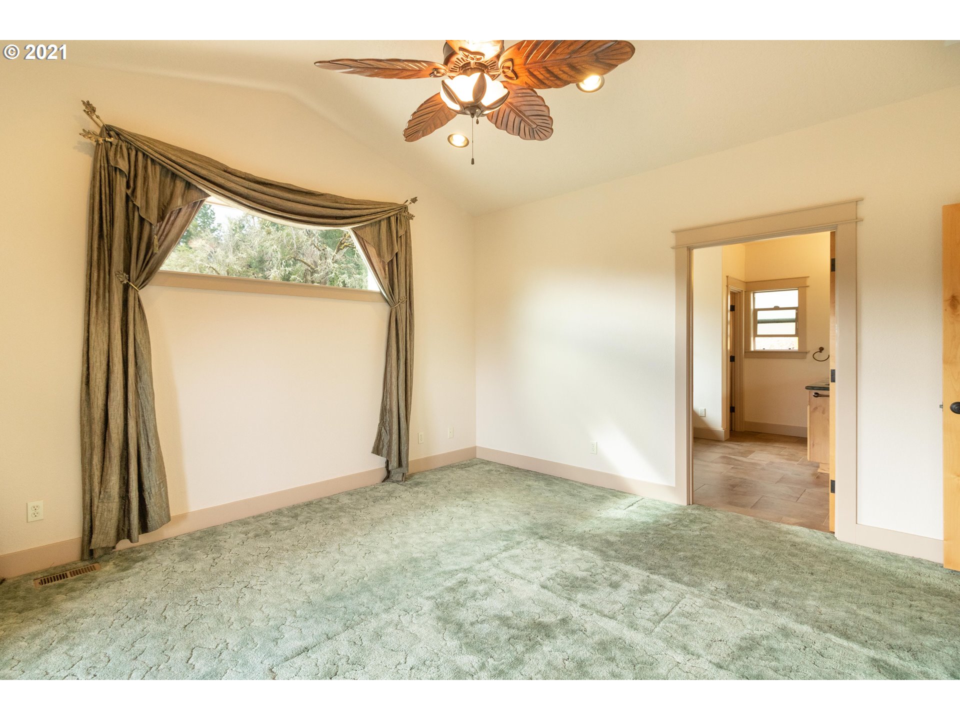 120 Summit Ridge Lane Roseburg, OR 97471 - Photo 13 of 31 Gallery Image 13