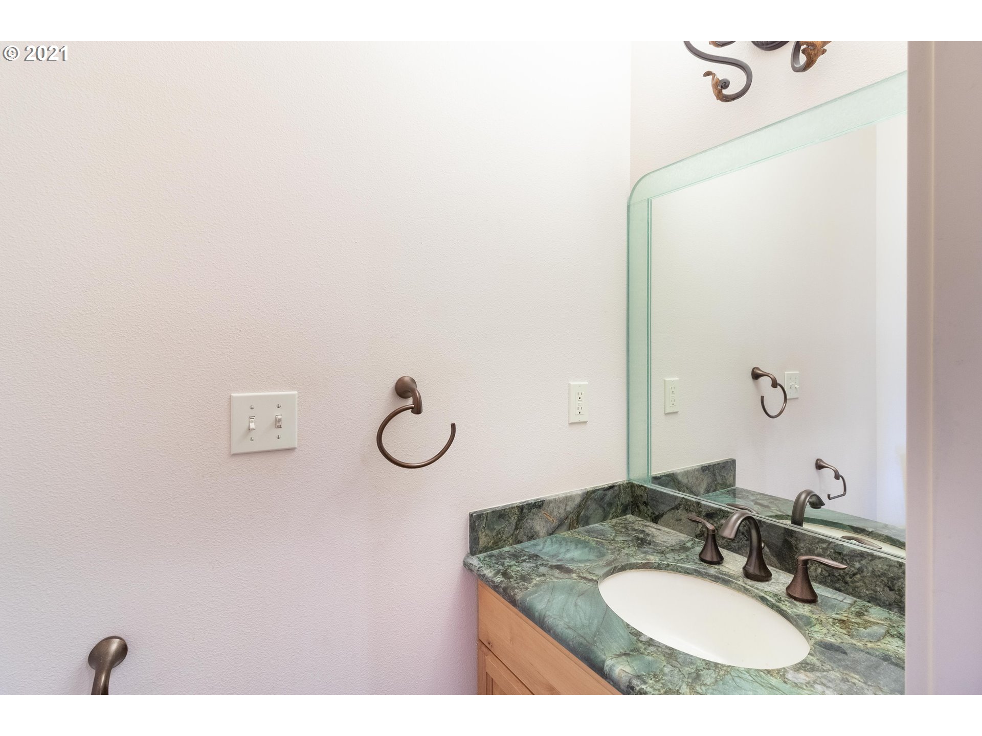 120 Summit Ridge Lane Roseburg, OR 97471 - Photo 27 of 31 Gallery Image 27