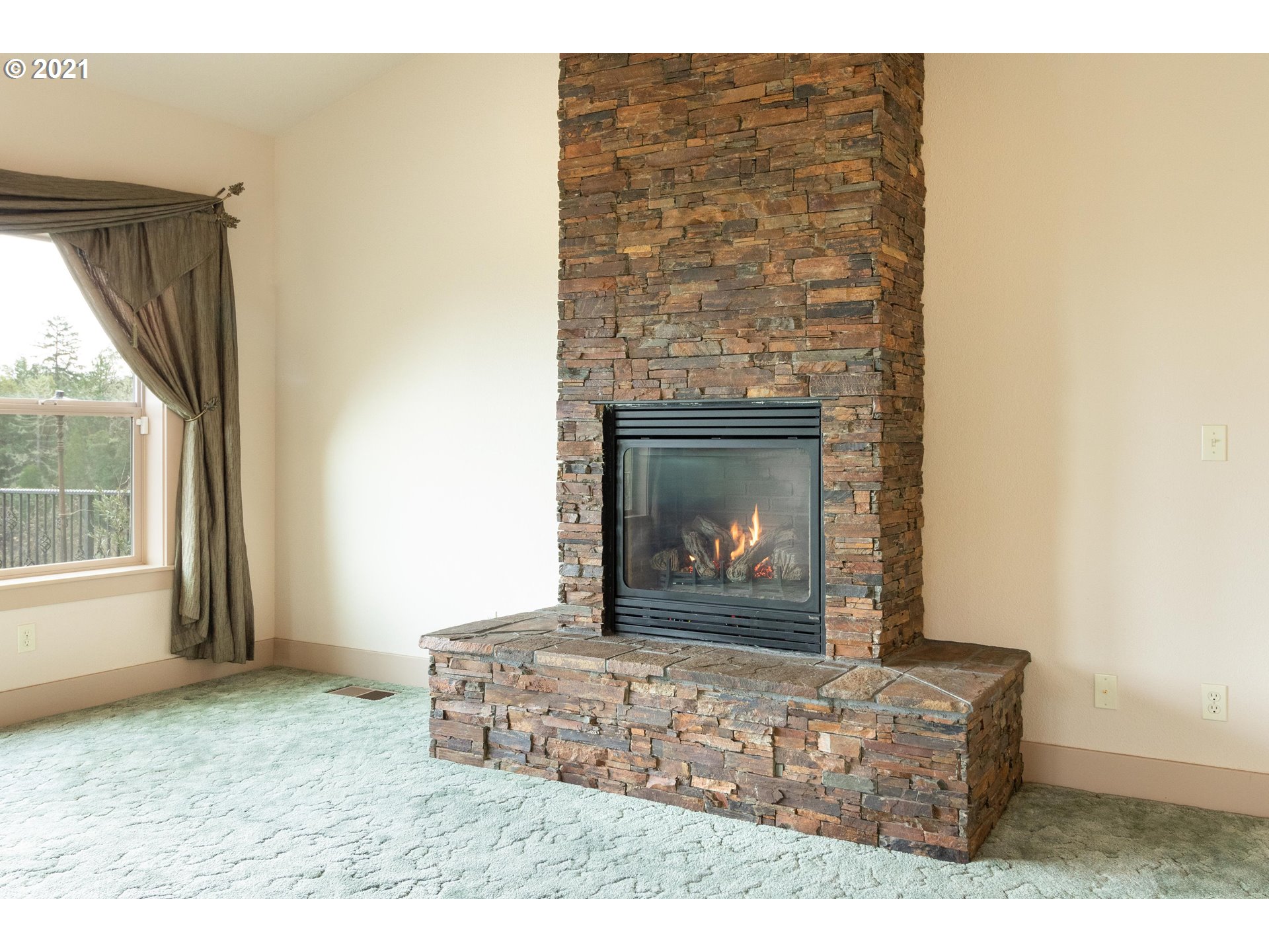 120 Summit Ridge Lane Roseburg, OR 97471 - Photo 10 of 31 Gallery Image 10