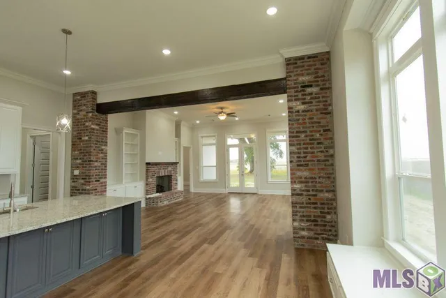 $584,900 | 136 Stella Drive, Thibodaux, LA 70301