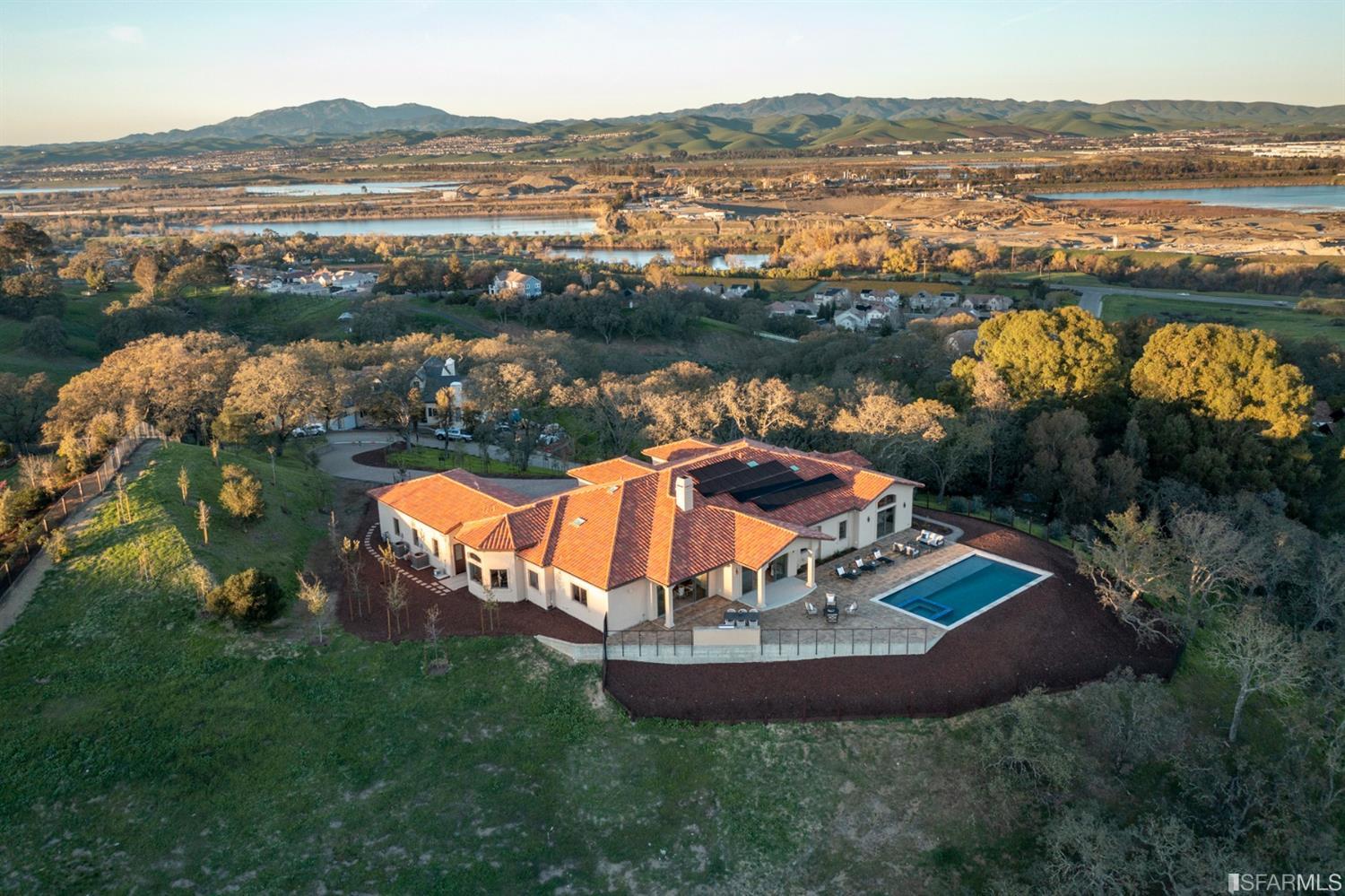 5 Winding Oaks Drive Pleasanton, CA 94566 - Photo 4 of 72