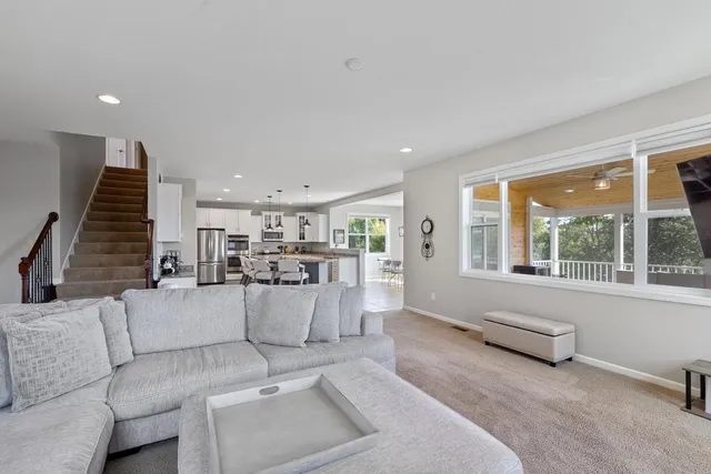 $849,990 | 2735 Heron Lane, Victoria, MN 55386