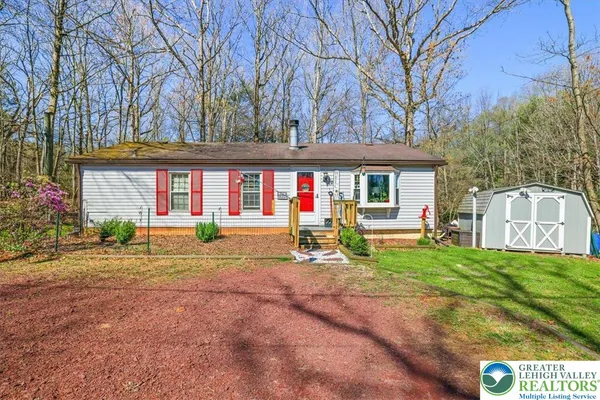 $175,700 | 2 Hillary Drive West, White Haven, PA 18661