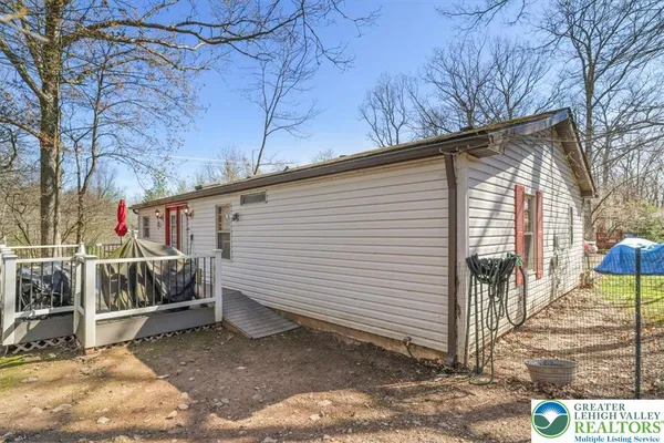 $175,700 | 2 Hillary Drive West, White Haven, PA 18661