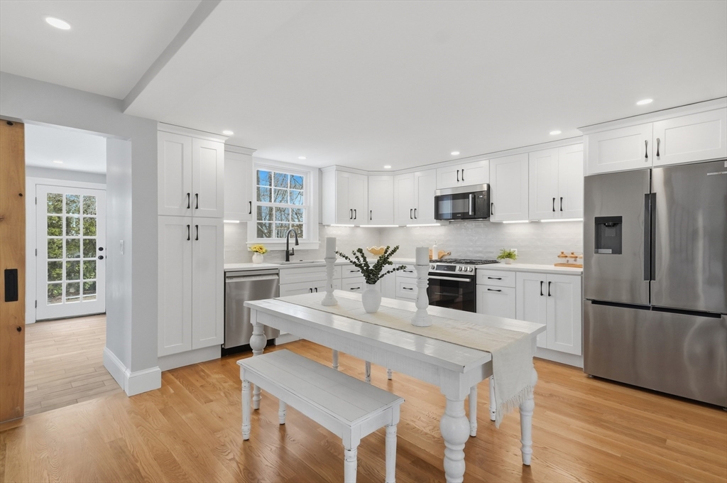 38 Puritan Road Swampscott, MA 01907 - Photo 11 of 37